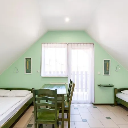 Ubytování v soukromí Villa&domek Maja *
